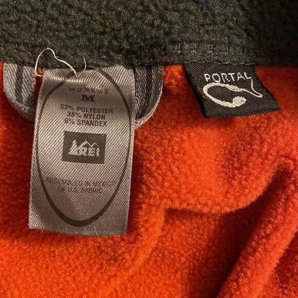 REI Black Grey Half Zip Up Pullover Sweater Headphone Portal Size M EUC - Picture 5 of 7